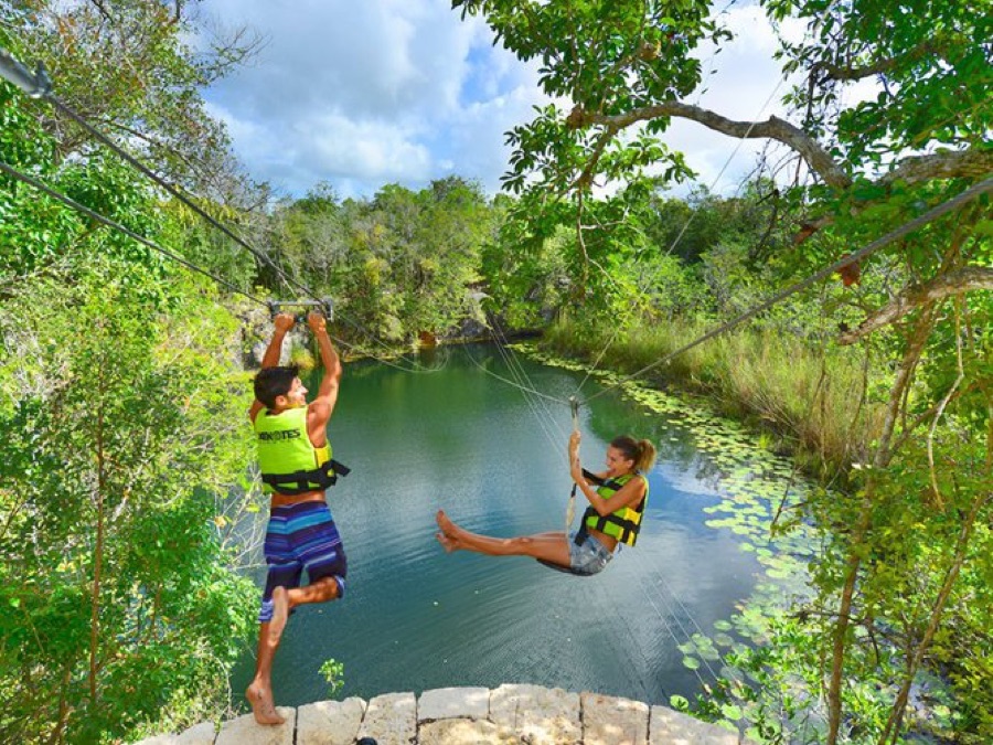 Tour Xenotes Oasis Maya
